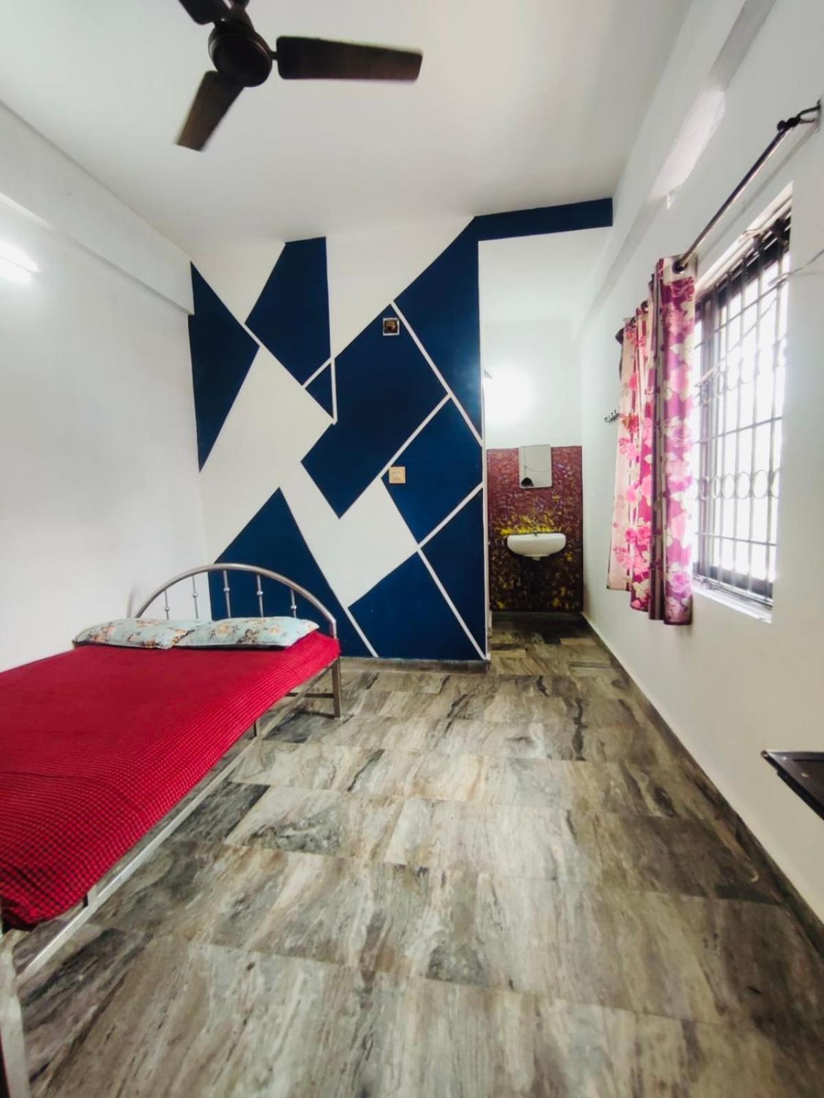 Omega Tourist Home Thrissur Ngoại thất bức ảnh